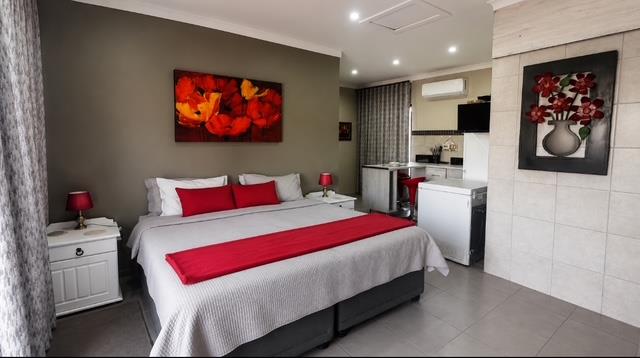 6 Bedroom Property for Sale in Dan Pienaar Free State